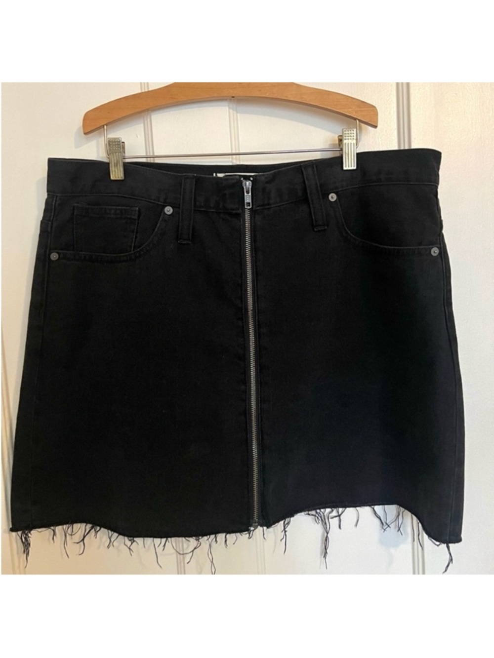 Madewell Black Distressed Zip-Front Denim Mini Skirt